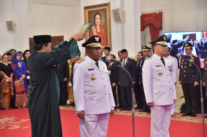 Wan Thamrin Resmi Gubernur Riau Definitif